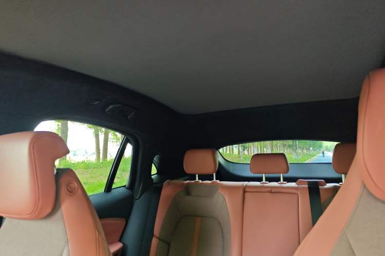 Used Nio EC6 2020 430 km Sport Version Headliner