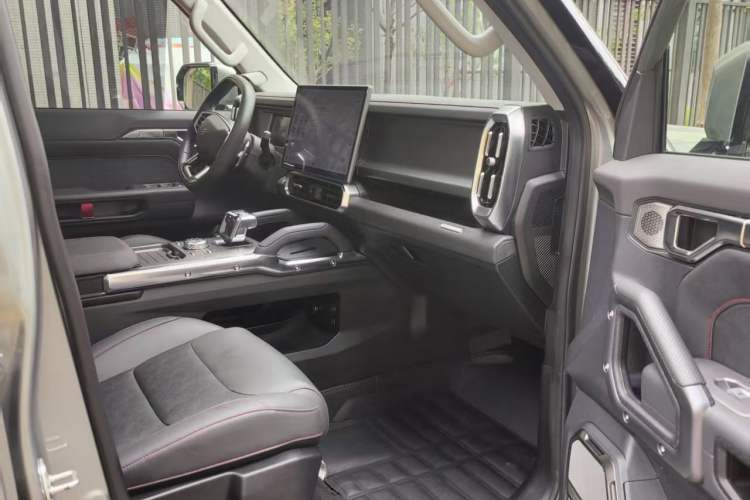 Used JETOUR Traveler 2023 2.0T Four-Wheel Drive Conqueror