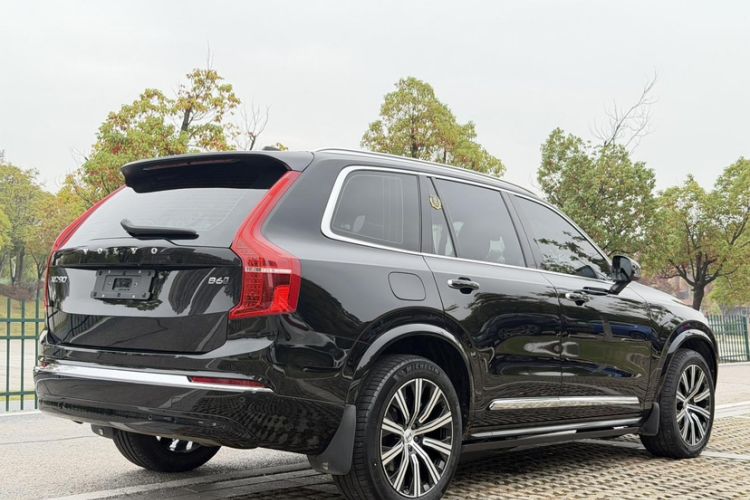 Used Volvo XC90 2023 B6 Zhiyi Luxury Edition 7-Seater
