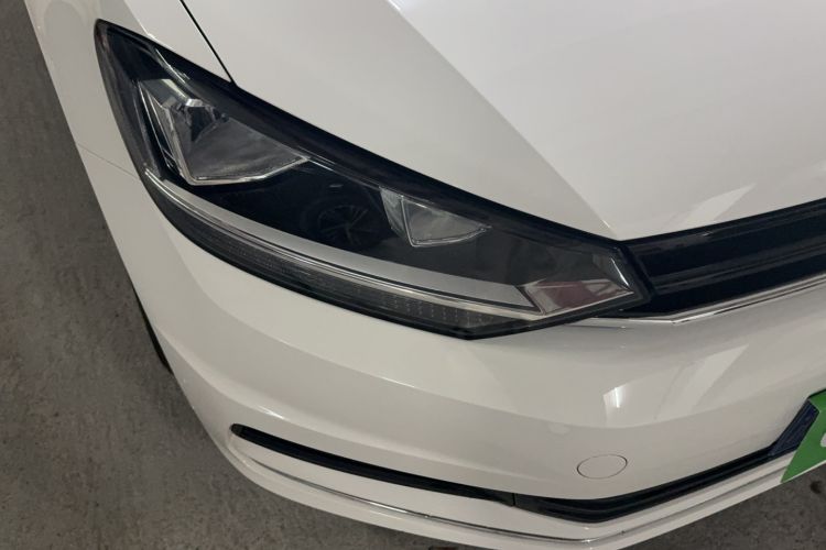 Used Volkswagen Touran 2016 Volkswagen Touran L 280TSI Manual Comfort Edition Exterior 1