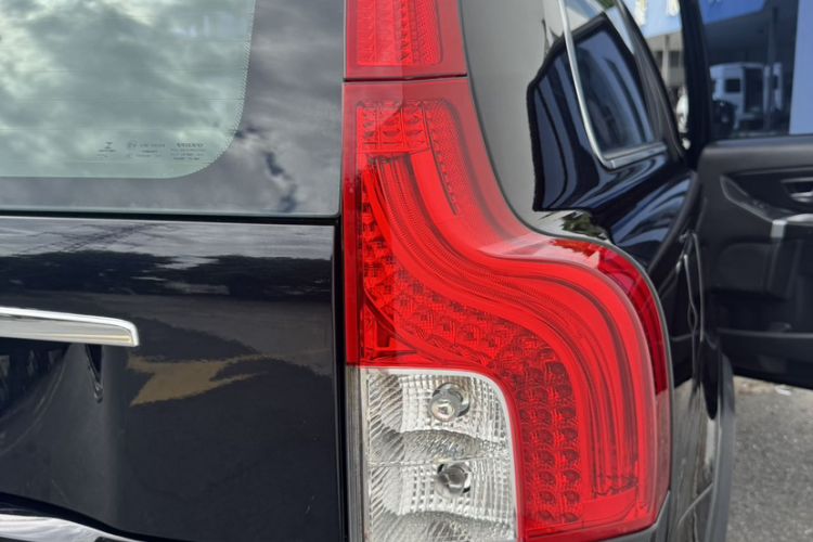 Used Volvo XC Classic 2014 T5 Luxury Edition
