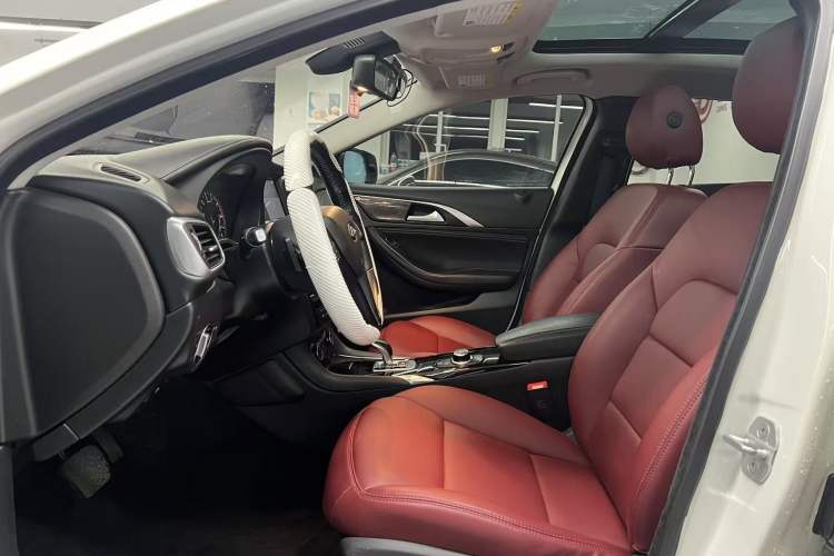 Used Infiniti QX30 2017 2.0T Four-Wheel Drive Fashion Edition