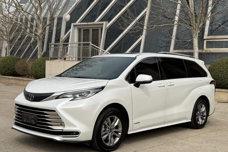 Used Toyota SIENNA 2023 2.5L Hybrid Comfort Edition