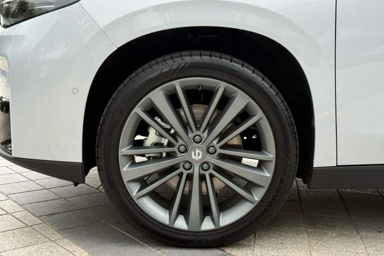 Used Leapmotor C16 2026 Extended-Range 280 LiDAR Zhizun Edition 6 Seats Exterior 6