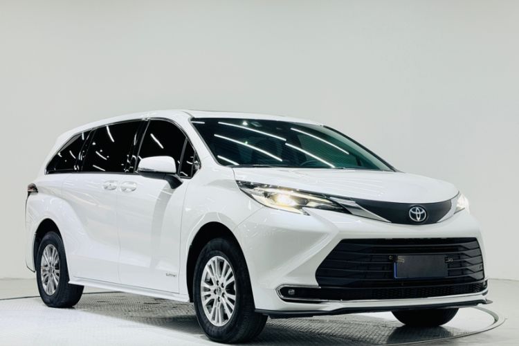 Used Toyota SIENNA 2021 2.5L Hybrid Comfort Edition Exterior 4