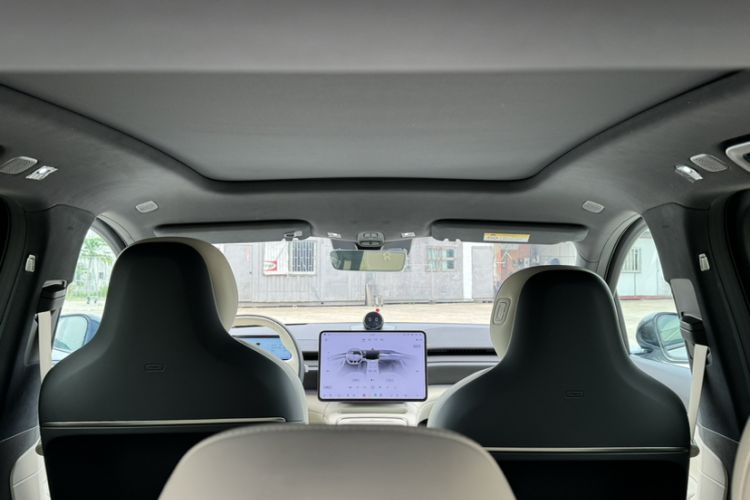 Used Nio ES6 2025 75 kWh Headliner