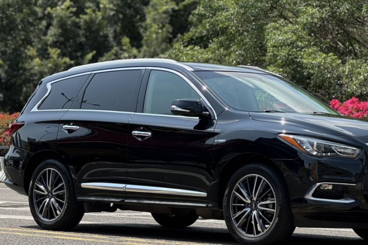 Used Infiniti QX60 2018 2.5 S/C Hybrid Two-Wheel-Drive Excellence Edition China VI Standard Exterior 7