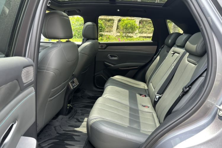 Used BYD Song L DM-i 2025 Intelligent Driving Version 112 km Leading Trim Interior 2