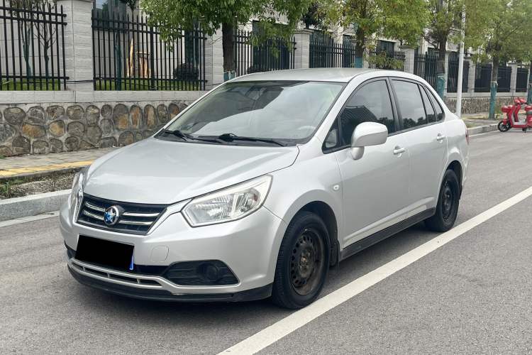 Used Venucia D50 2015 1.6L Automatic Fashion Edition