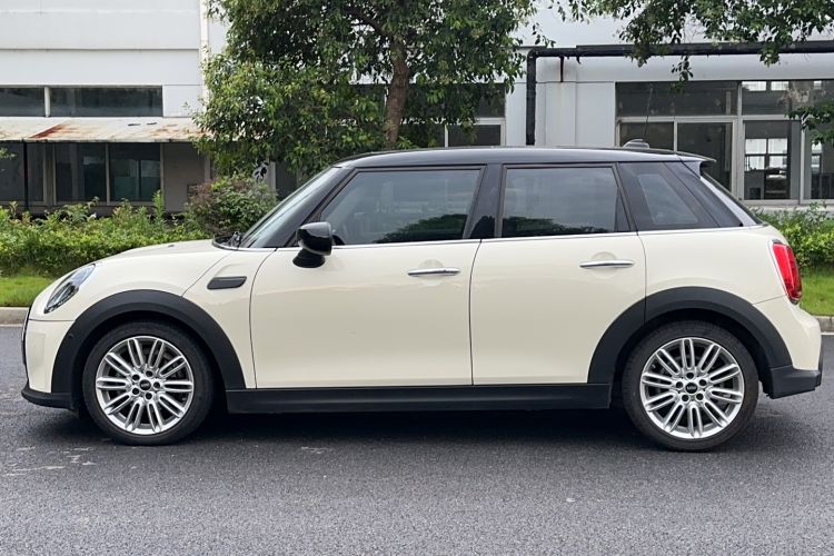 Used MINI MINI 2022 1.5T COOPER Classic Edition Five-Door Version