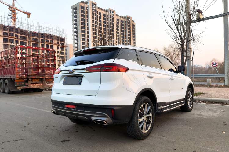 Used Geely Auto Emgrand X7 Sport 2018 1.8TD Automatic Two-Wheel Drive Smart Connect 4G Internet Edition