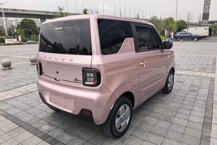 Used Geely Galaxy Panda 2023 Panda Mini 200km Endurance Bear Exterior 6