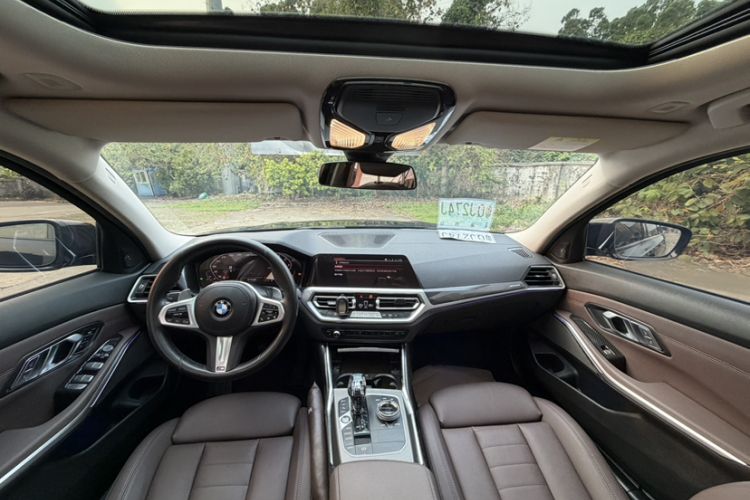 Used BMW 3 Series 2020 Restyled 325i M Sport Night Edition Package Interior 3