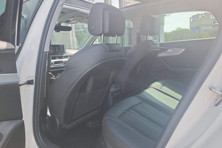 Used Audi A4L 2020 40 TFSI Luxury Dynamic Model Interior 8