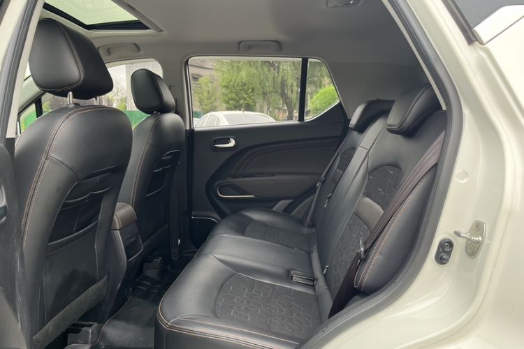 Used GAC Trumpchi GS3 2017 200T Automatic Elite Edition Interior 2