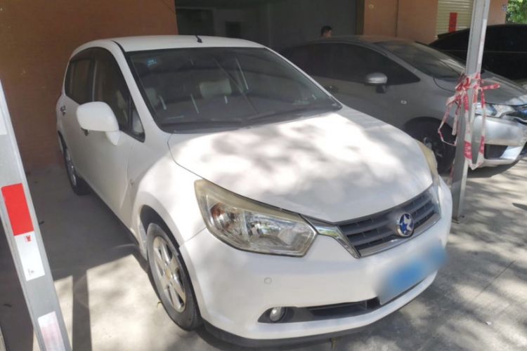 Used Venucia R50 2013 1.6L Automatic Fashion Edition
