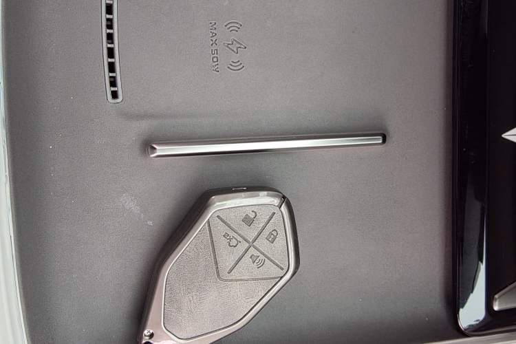 Used Deepal L07 2026 Model 550Ultra Huawei Qiankun ADS SE Edition
