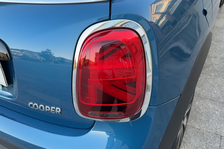 Used MINI 2022 1.5T COOPER Artist