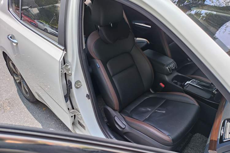 Used Kia K3 (Kai Shen) 2017 1.8L Automatic DLX