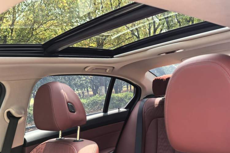 Used BMW 3 Series 2023 325Li M Sport Night Edition Package Interior 7