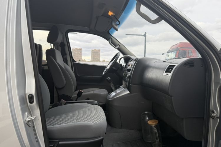 Used Jinbei Express 2020 2.0L Upgraded Version China VI Standard 6-Seater 1TZS