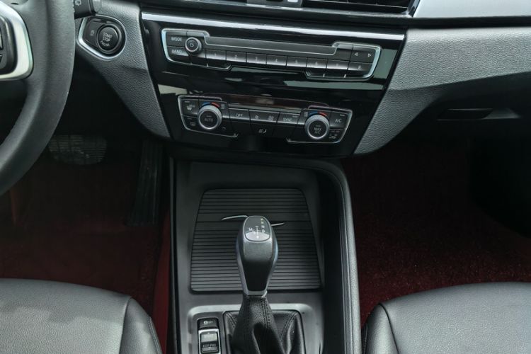 Used BMW X1 2019 sDrive18Li Fashion Model Interior 3