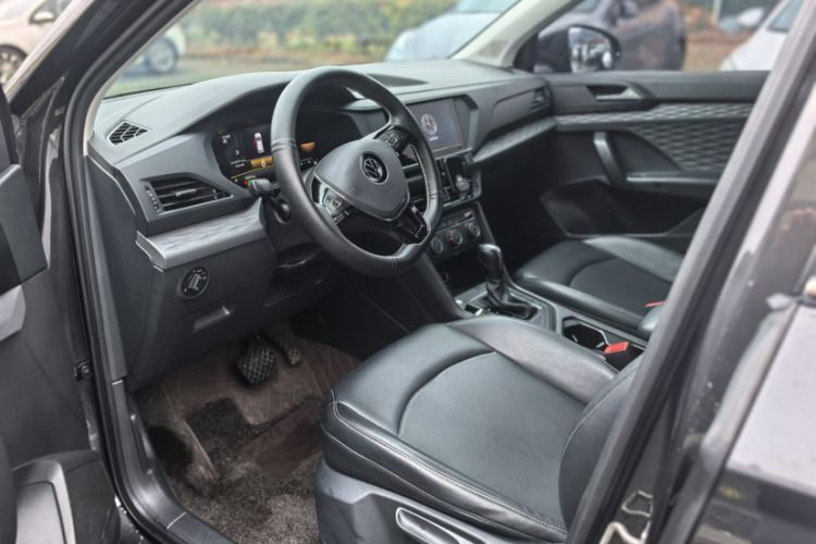 Used Volkswagen Tharu 2022 280TSI Two-Wheel Drive Trend Edition