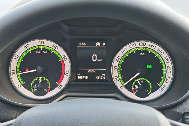 Used Skoda Octavia 2019 TSI230 DSG Luxury Edition Station Wagon China V Standard