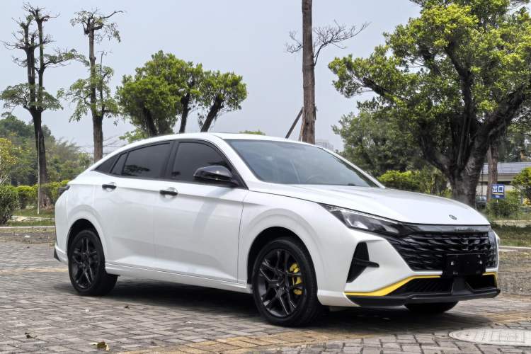 Used Dongfeng Aeolus Yixuan 2023 Mach Edition 1.5T Automatic Pursuit Rider Version
