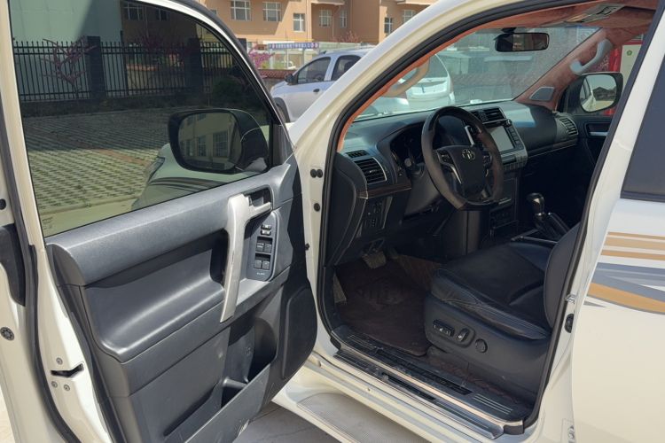 Used Toyota Prado 2018 3.5L Automatic TX-L NAVI with Rear-Mounted Spare Tire
