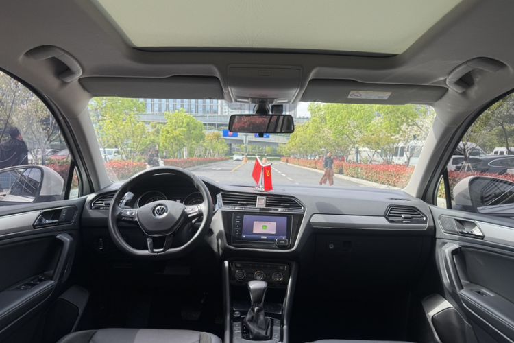 Used Volkswagen Tiguan L 2021 330TSI Automatic Two-Wheel Drive Smart Edition Interior 1