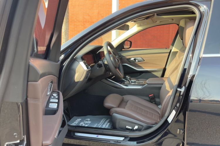 Used BMW 3 Series 2020 Restyled 325Li M Sport Package Interior 7