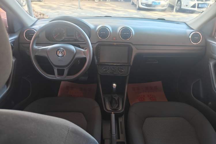 Used Volkswagen Jetta 2017 1.5L Automatic Fashion Model
