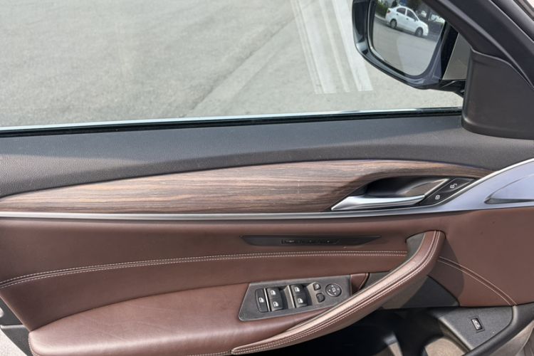 Used BMW 5 Series 2018 530Li Leading Edition Luxury Package
