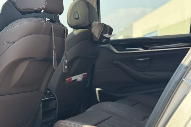 Used BMW 5 Series 2019 Facelifted 525Li Luxury Package
