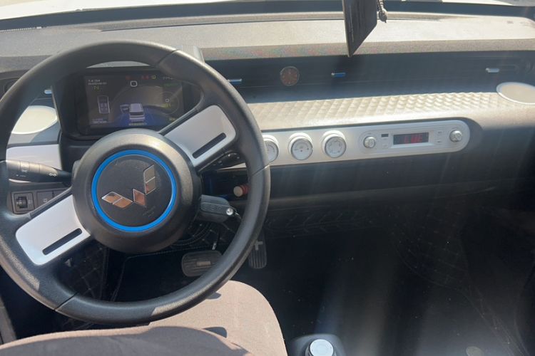 Used Wuling Hongguang MINIEV 2022 GAMEBOY 300km Enthusiast Model with Lithium Iron Phosphate