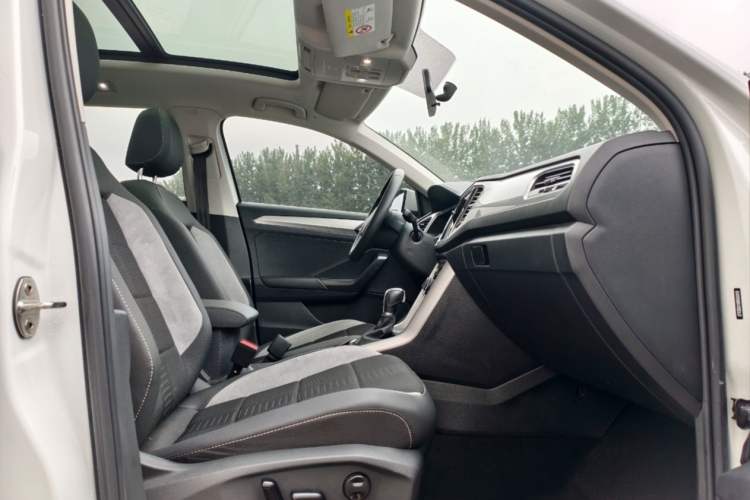 Used Volkswagen T-ROC 2022 280TSI DSG Two-Wheel Drive Elite PLUS