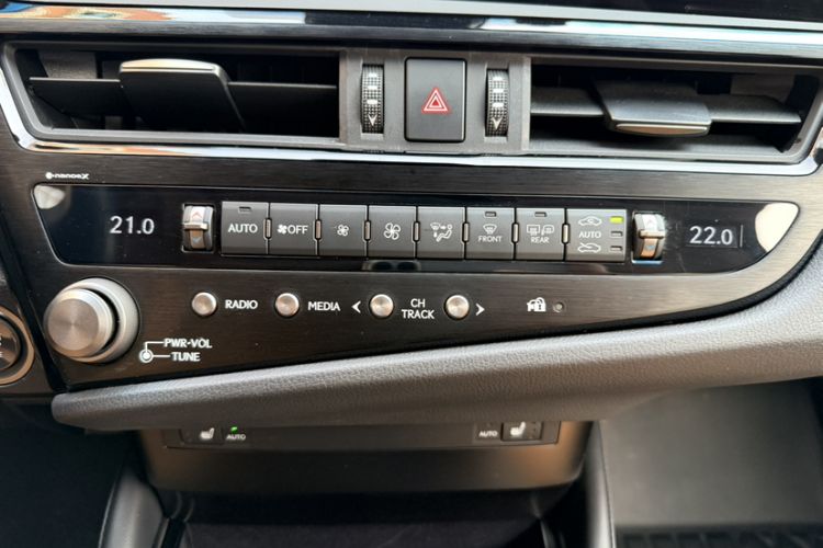 Used Lexus ES 2023 200 Excellence Edition