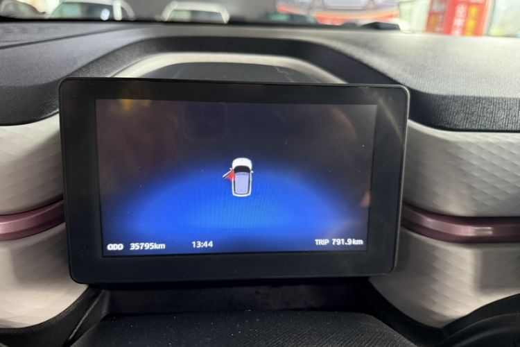 Used SOL E10X 2021 302 km Range Fashion Edition 31.4 kWh
