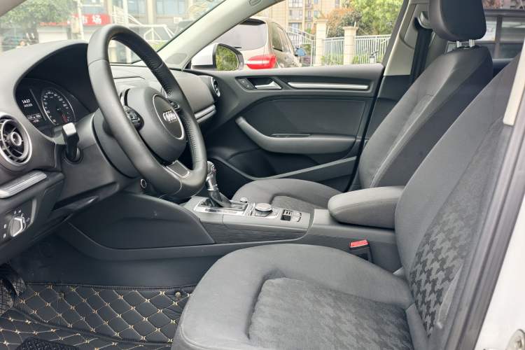 Used Audi A3 2016 Limousine 35 TFSI Prestige Edition