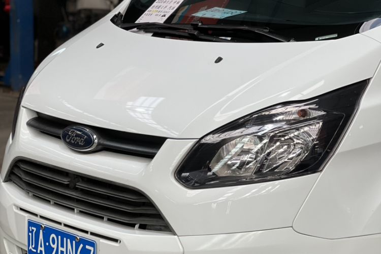 Used Ford Transit 2020 2.0T Gasoline Multi-Purpose Commercial Vehicle Mid-Drive Low-Roof Lift-Up Tailgate China VI Standard