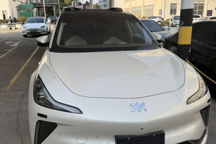 Used IM LS7 2024 100kWh Max Lux Rear-Drive Version Exterior 2