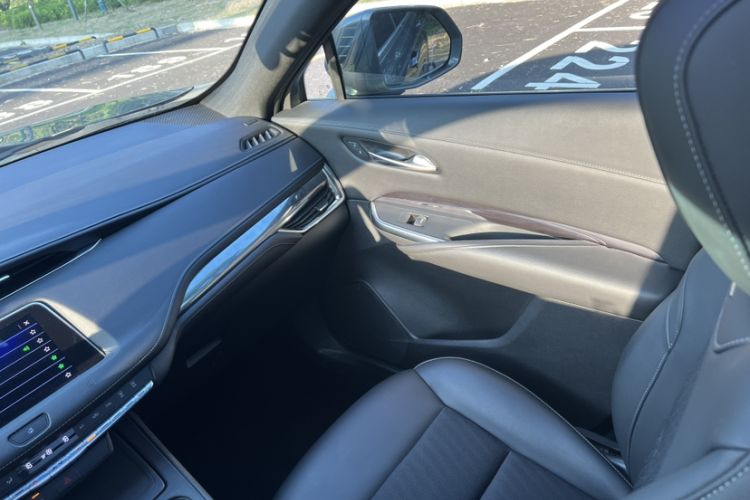 Used Cadillac XT4 2018 28T Two-Wheel Drive Tech Version
