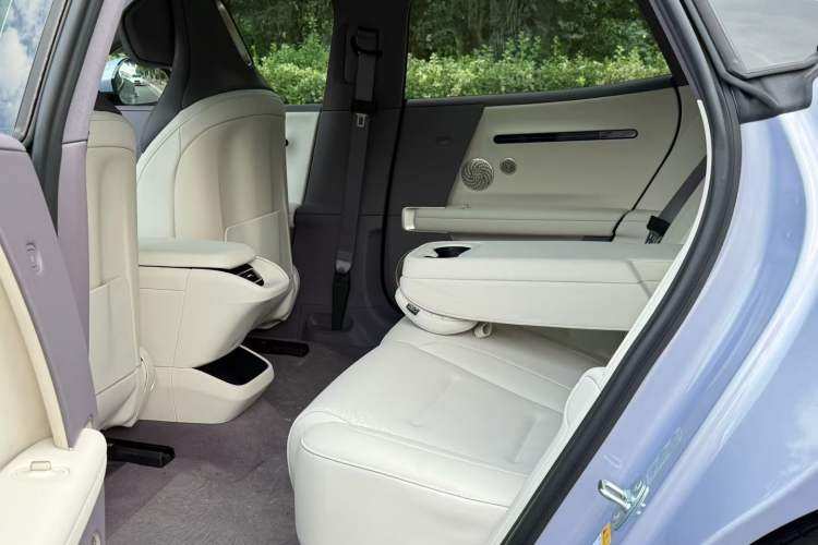 Used Avatr 06 2025 Pro Range-Extended Edition