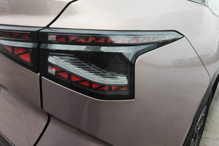 Used Toyota bZ3 2023 616 km Long-Range Premium
