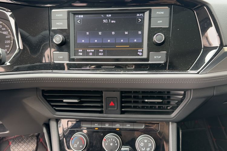 Used Volkswagen Sagitar 2020 280TSI DSG Comfort Version China VI Standard Audio And AC Panel