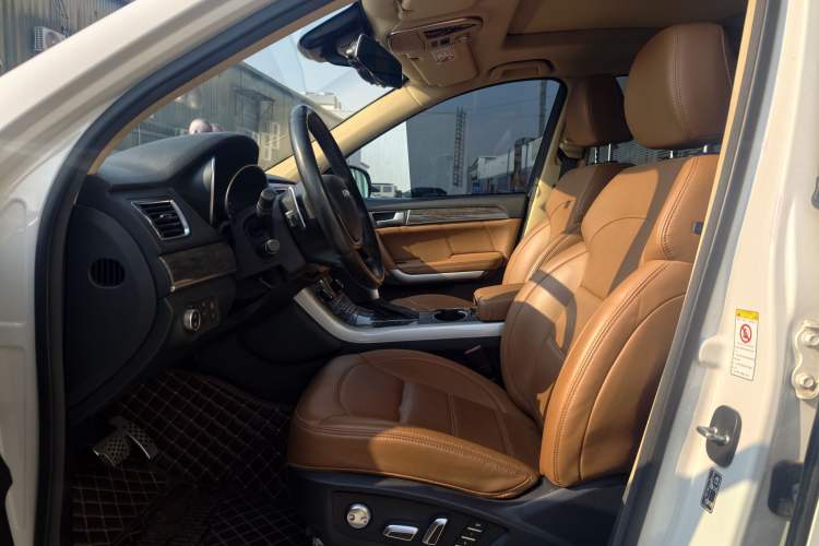 Used Haval H8 2015 2.0T Two-Wheel-Drive Elite Version