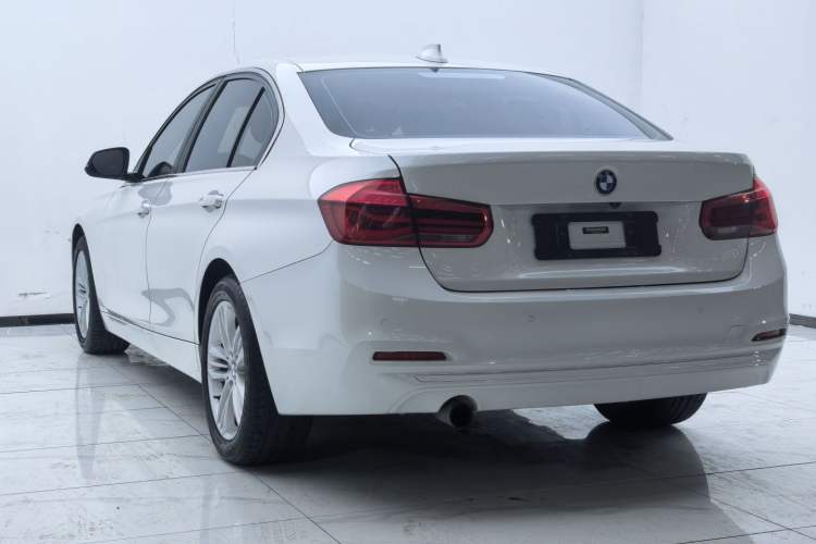 Used BMW 3 Series 2017 318i Fashion Model