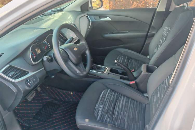 Used Chevrolet Cavalier 2019 320 Automatic Enjoyment with Sunroof Interior 2