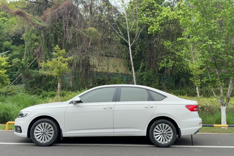 Used Volkswagen Lavida 2021 1.5L Automatic Comfort Edition Exterior 2